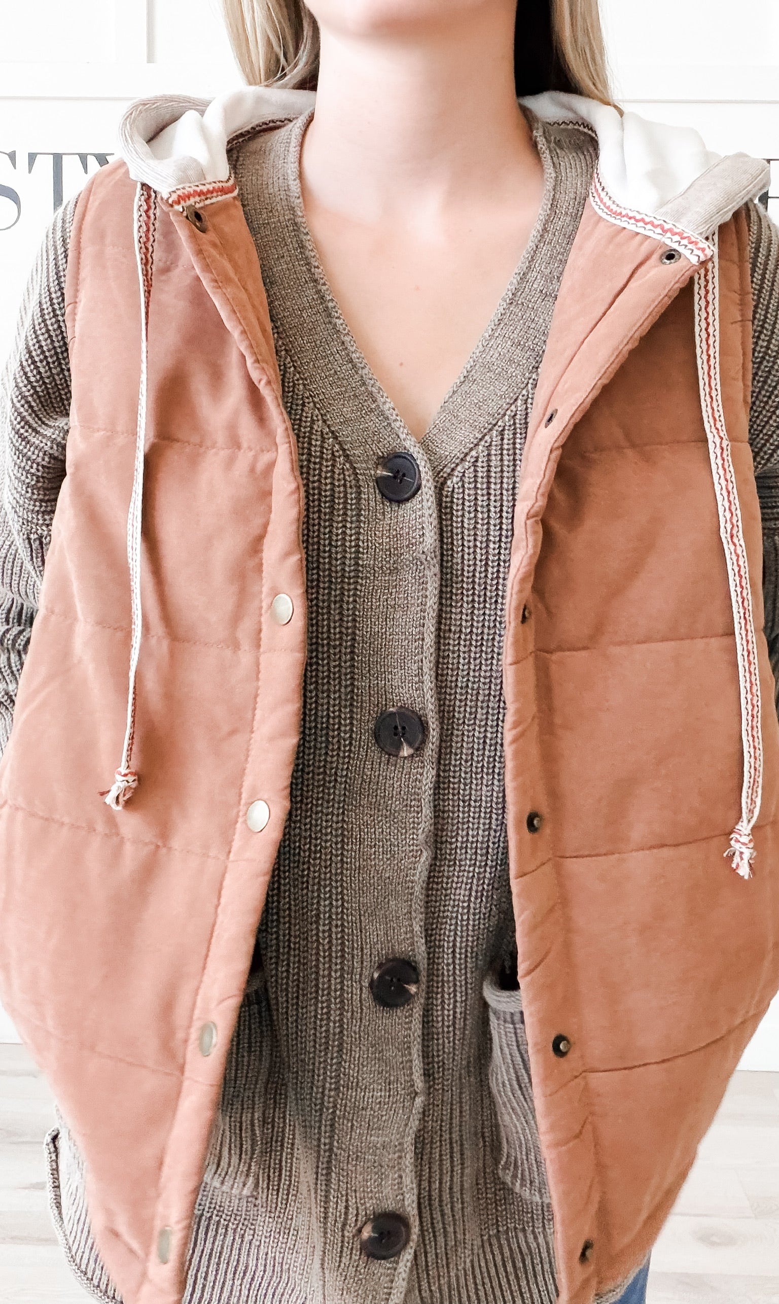 Miley Contrast Hooded Puffer Vest