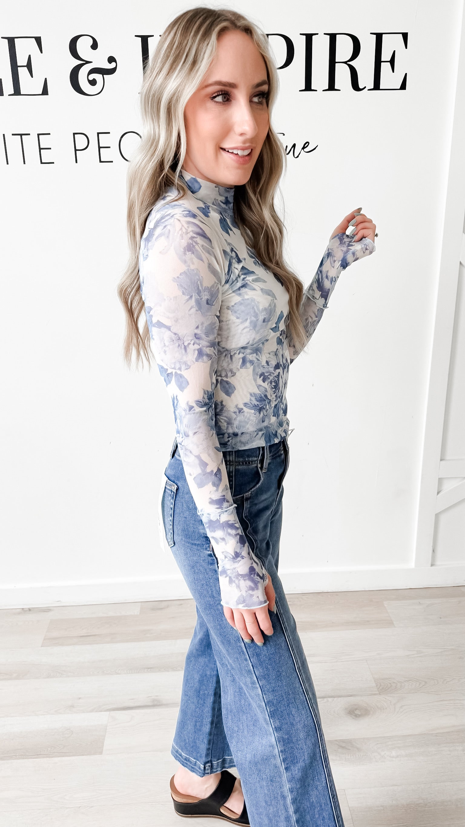 Hazel Floral Mesh Thumbhole Top