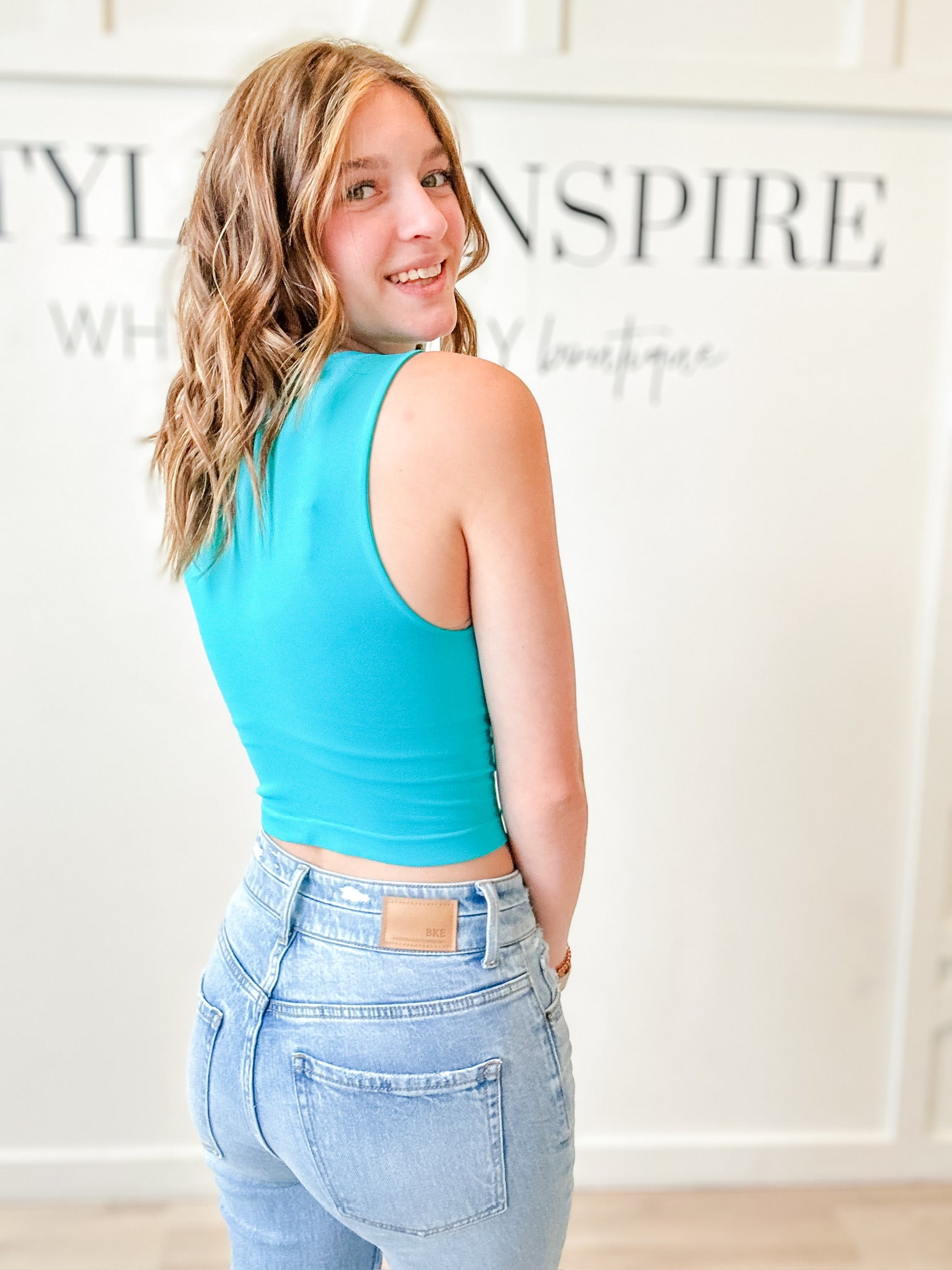 Nikibiki Crew Neck Crop Top