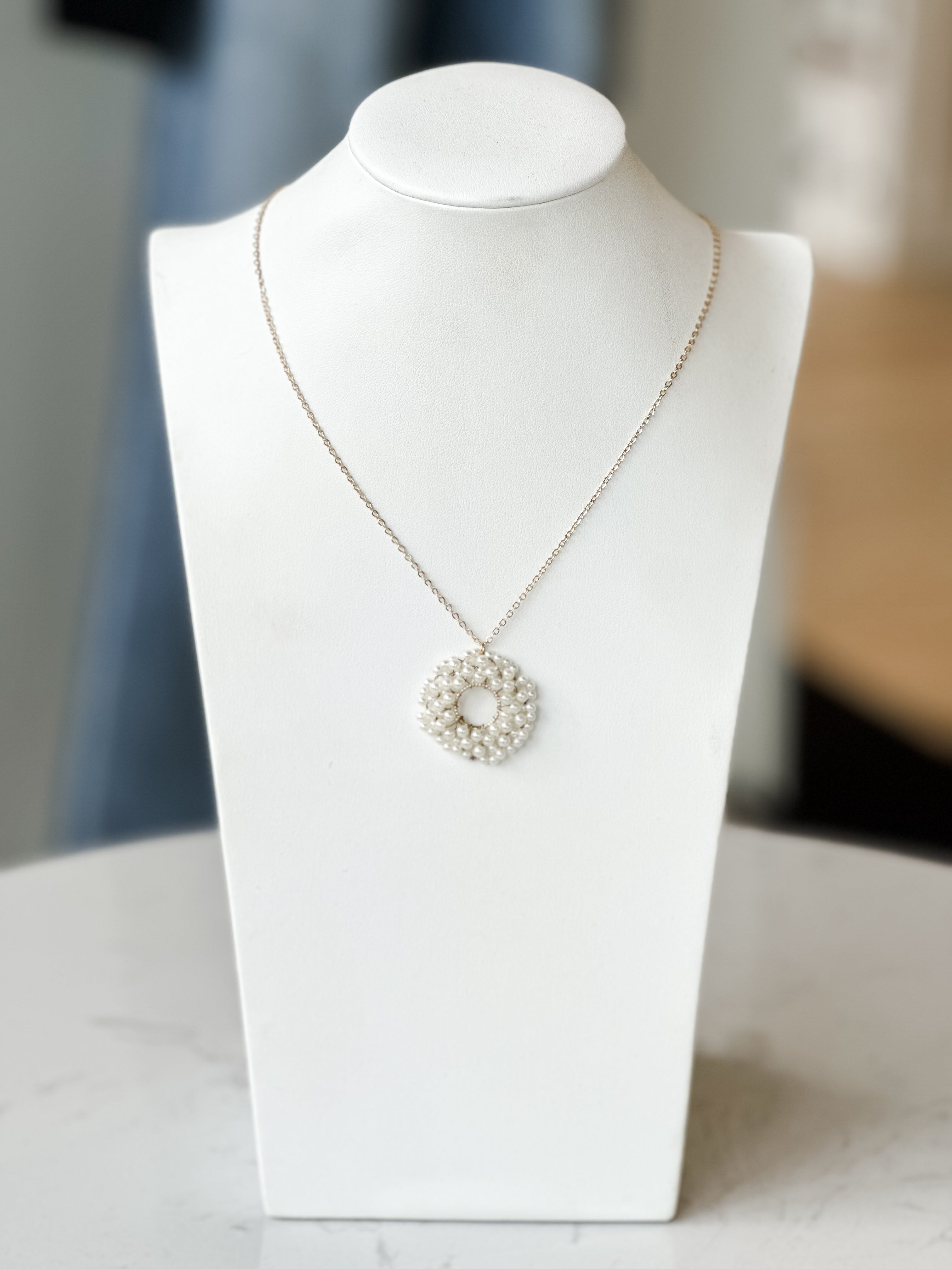 Pearl Disc Pendant Necklace. *Final Sale*