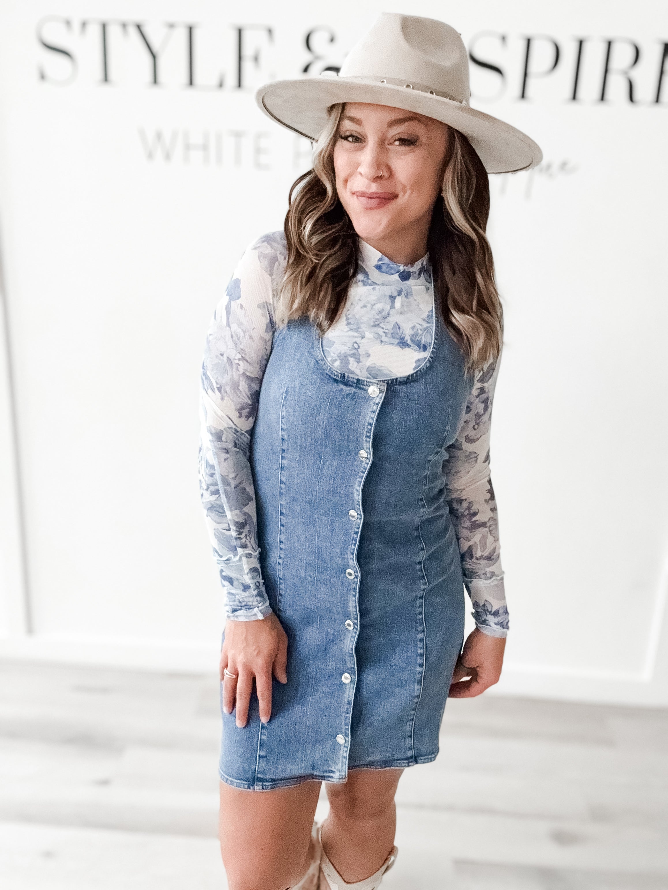 Hazel Floral Mesh Thumbhole Top