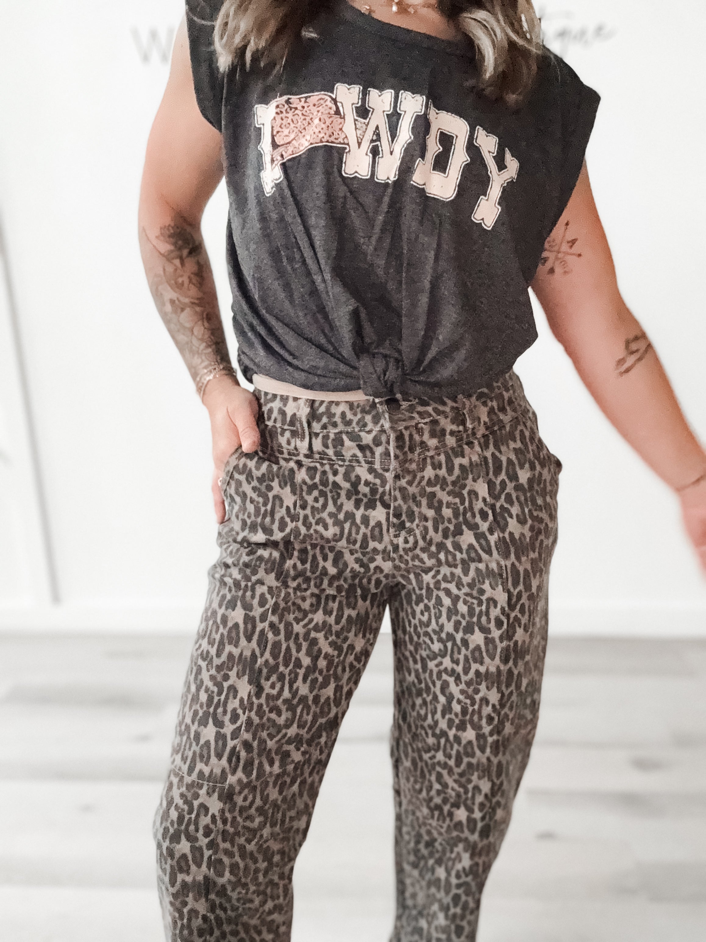 Risen MR Animal Print Crop Pants